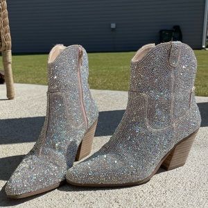 Matisse rhinestone boots. Gently used. The perfect date night/concert boot!